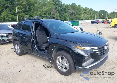 2022 Hyundai Tucson Sel z USA, uszkodzony, nr VIN 5NMJBCAE3NH135975